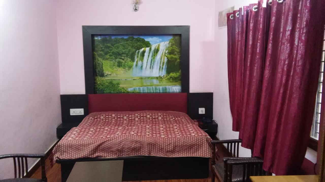 Oyo 6001 Hotel City Palace Dehradun Esterno foto